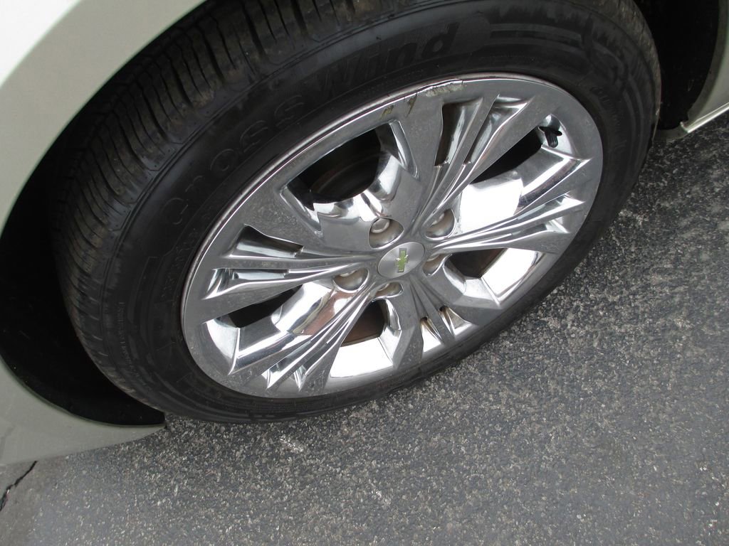 Used 2015 Chevrolet Impala LT image 11