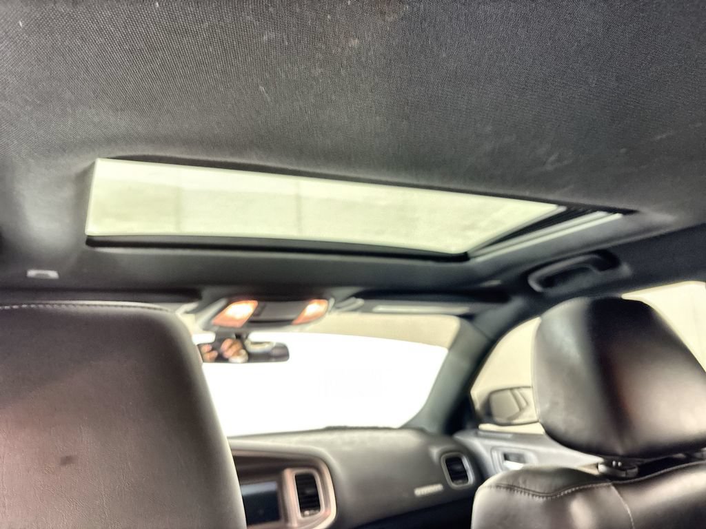 Used 2021 Dodge Charger SXT w/ Leather Interior Group RWD image 16