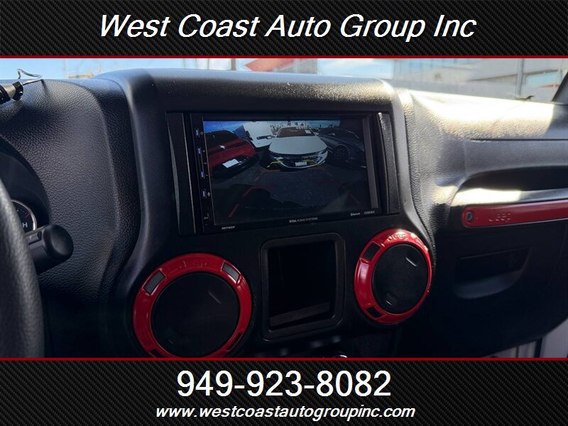 Used 2015 Jeep Wrangler Sport AWD/4WD image 14