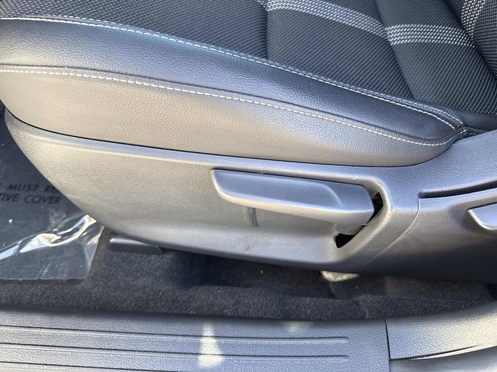 Certified 2025 MAZDA CX-50 AWD 2.5 S w/ Select Package image 28