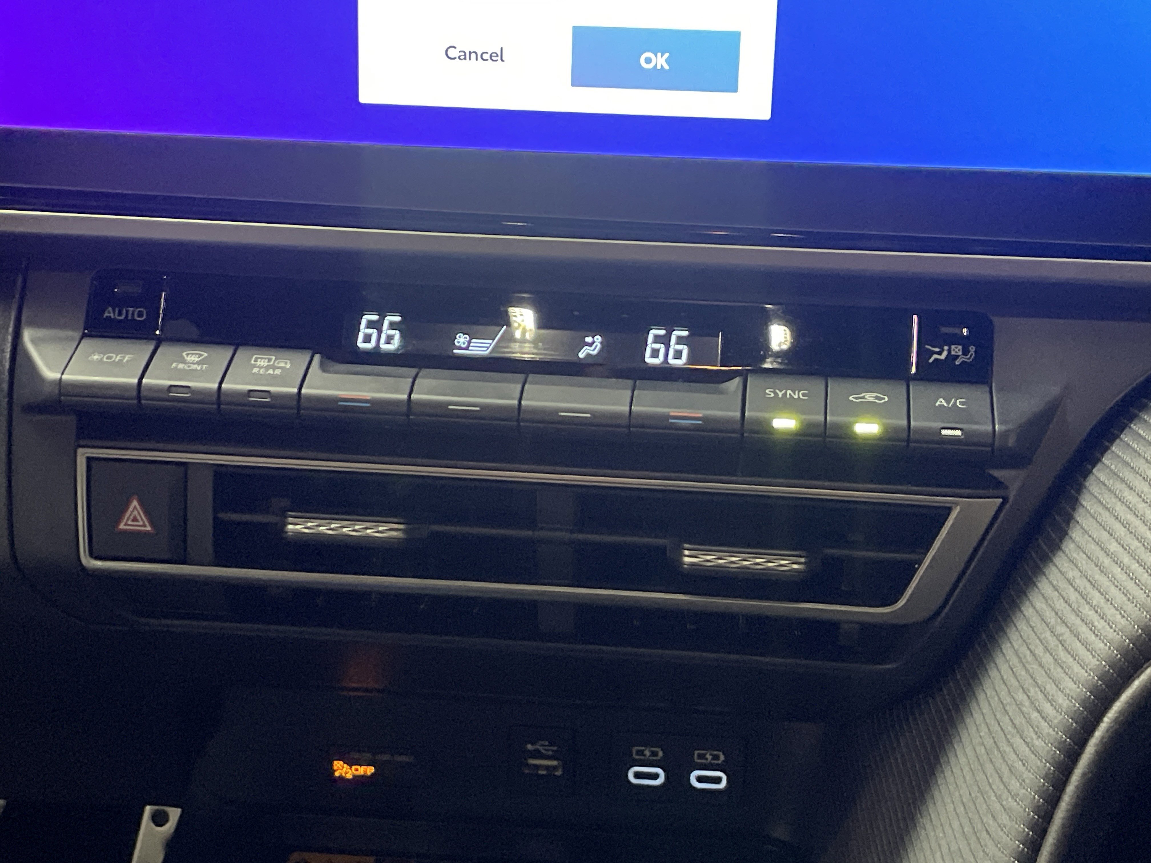 Used 2025 Toyota Camry SE w/ Multimedia Upgrade Package FWD image 24
