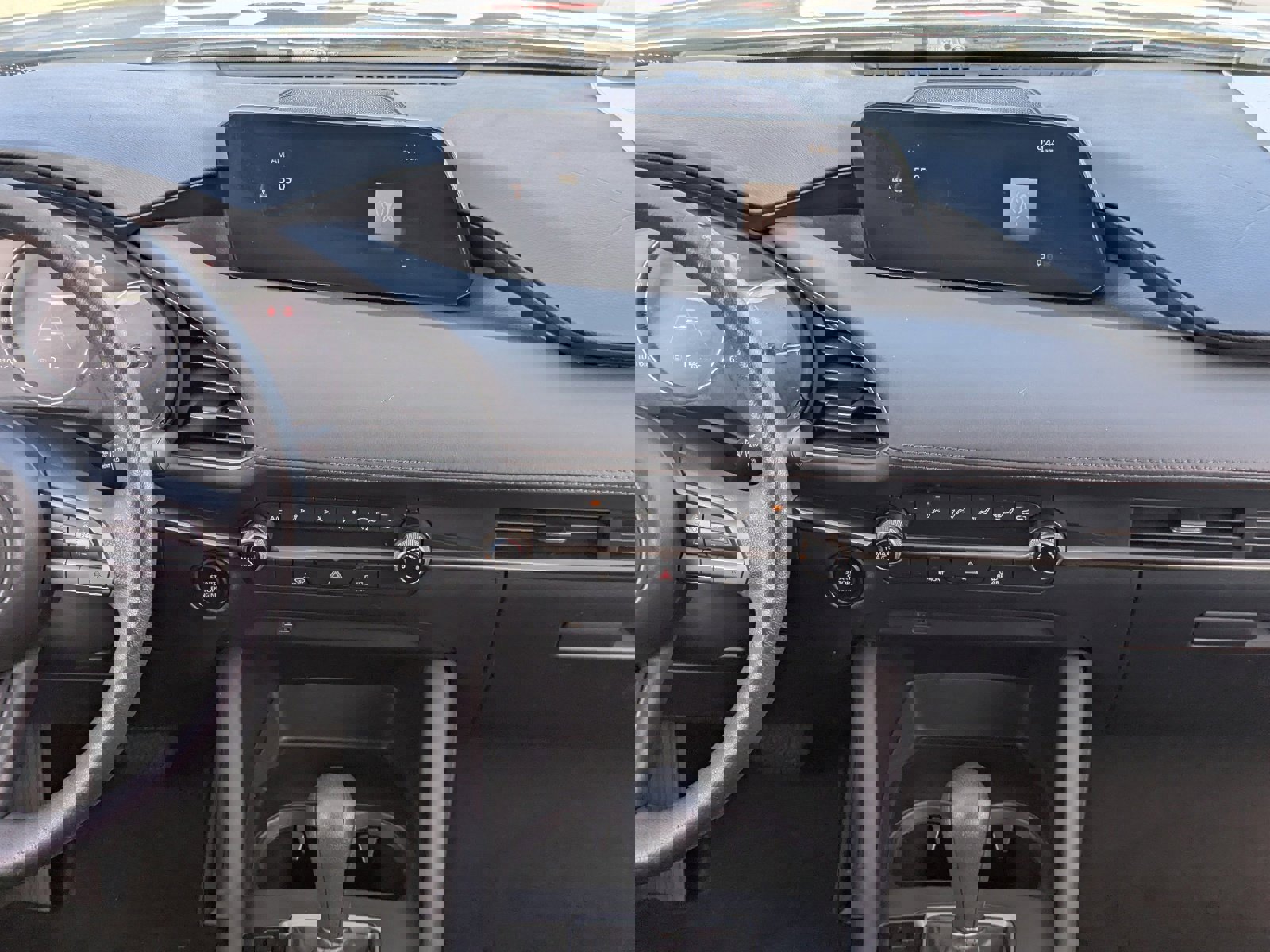 Used 2020 MAZDA MAZDA3 Sedan image 16