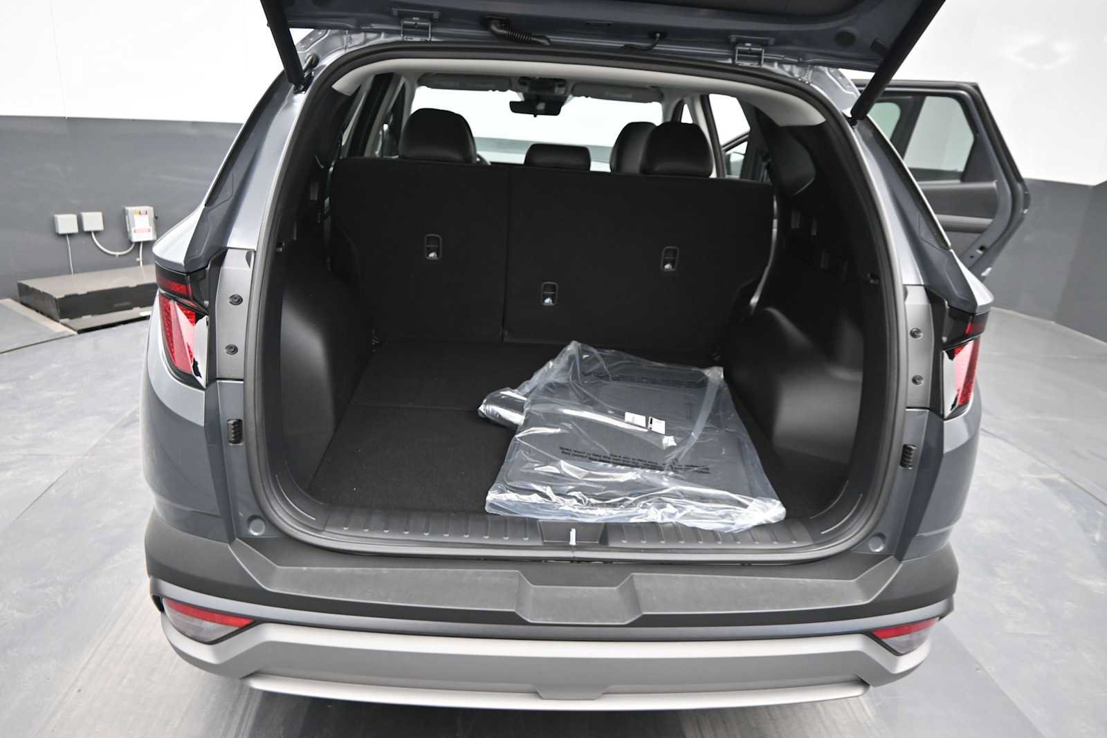 New 2026 Hyundai Tucson SEL Plus AWD/4WD image 13