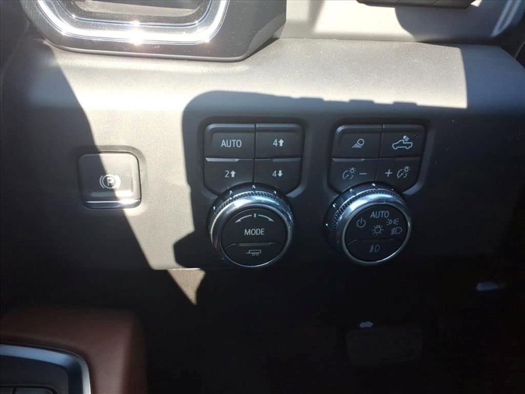 New 2026 GMC Sierra 2500 Denali Ultimate w/ Max Trailering Package image 21