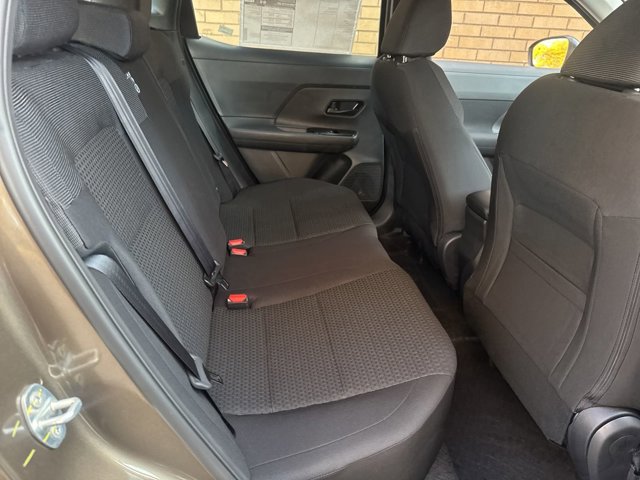 New 2025 Nissan Kicks S image 12