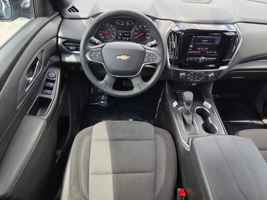 Certified 2023 Chevrolet Traverse LT FWD image 10