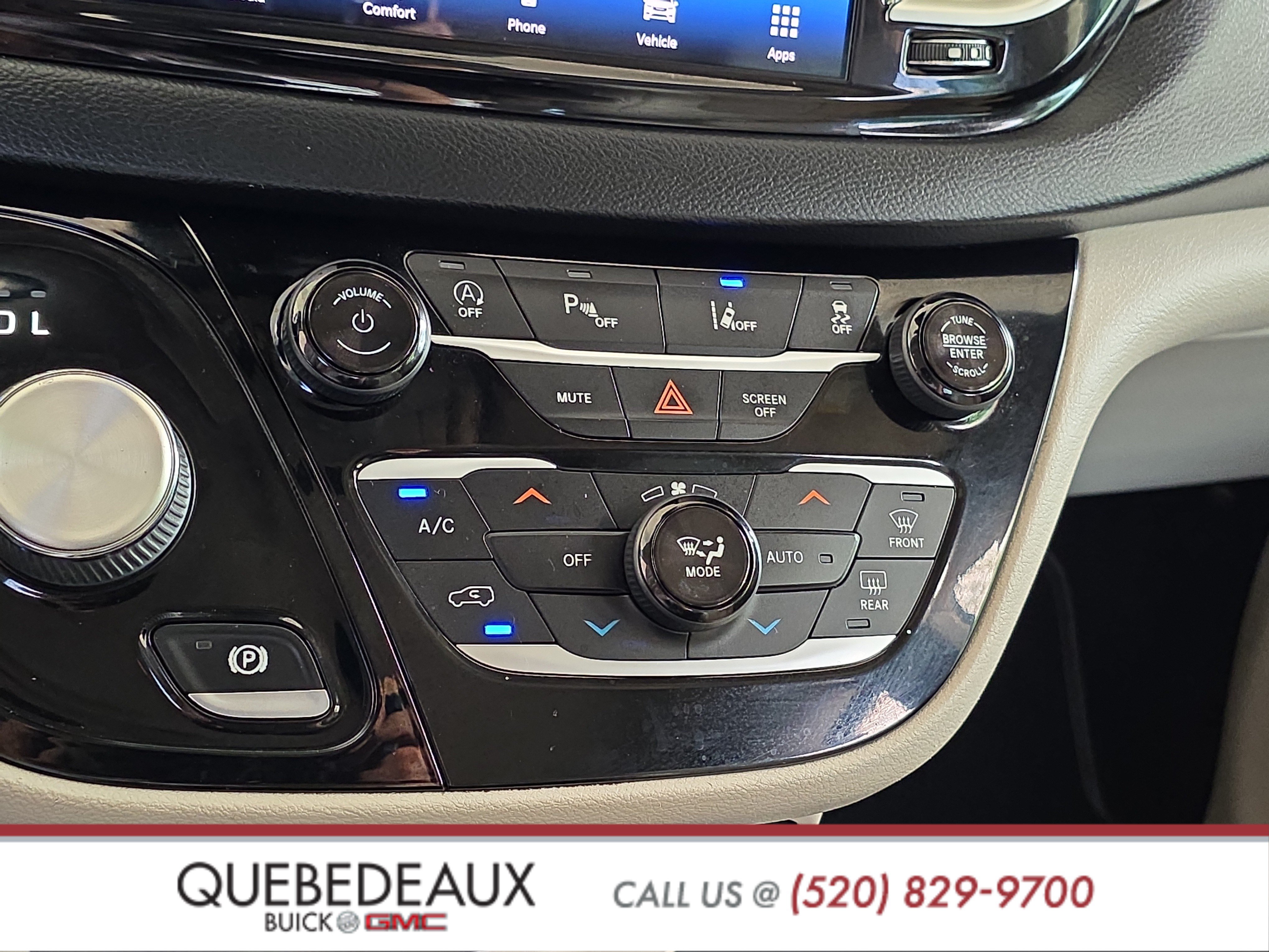 Used 2021 Chrysler Pacifica Touring-L FWD image 18