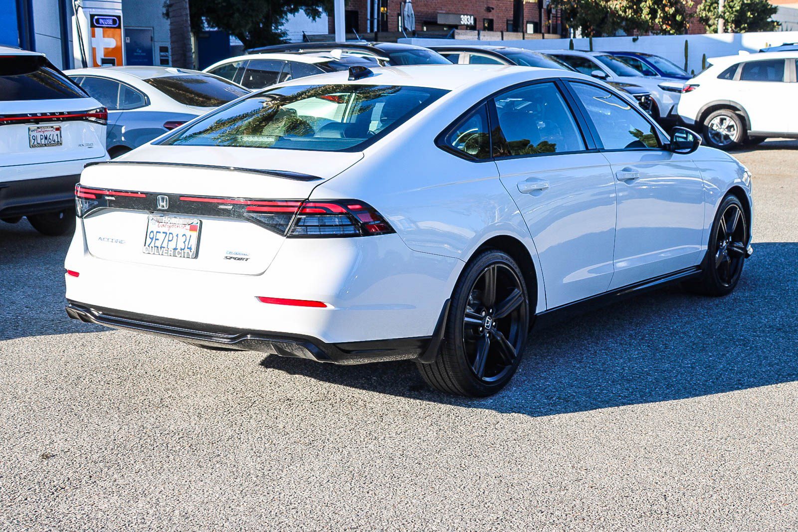 Used 2023 Honda Accord Sport image 9