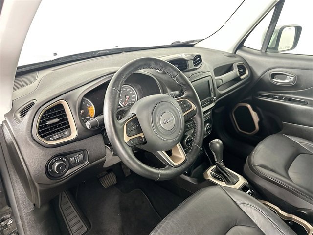 Used 2017 Jeep Renegade Limited image 21