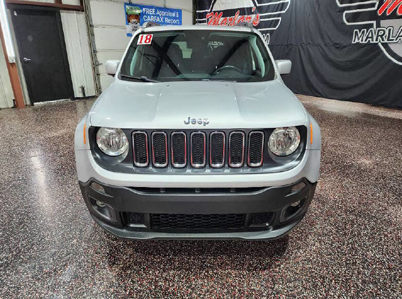 Used 2018 Jeep Renegade Latitude FWD image 2