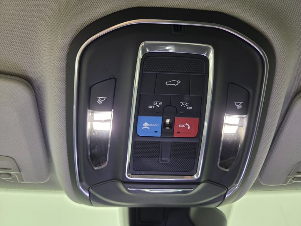 Used 2023 Jeep Grand Cherokee L Limited w/ Trailer Tow Group (B) AWD/4WD image 14