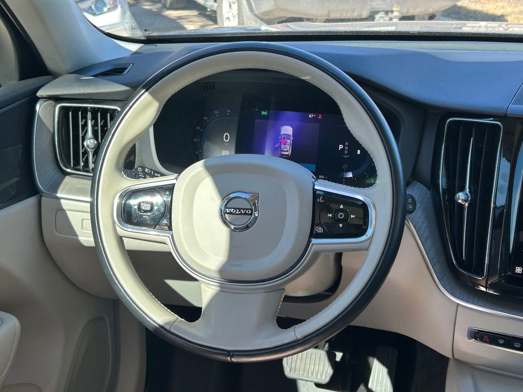 Used 2023 Volvo XC60 B5 Plus w/ Climate Package image 39