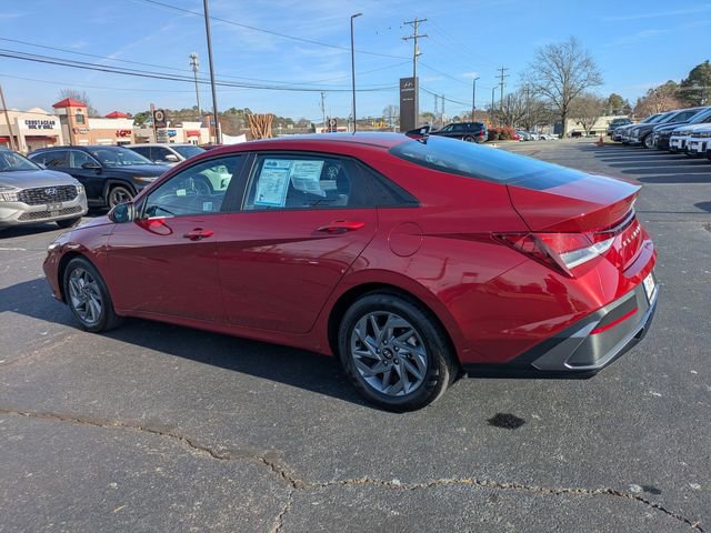 Certified 2024 Hyundai Elantra SEL image 6