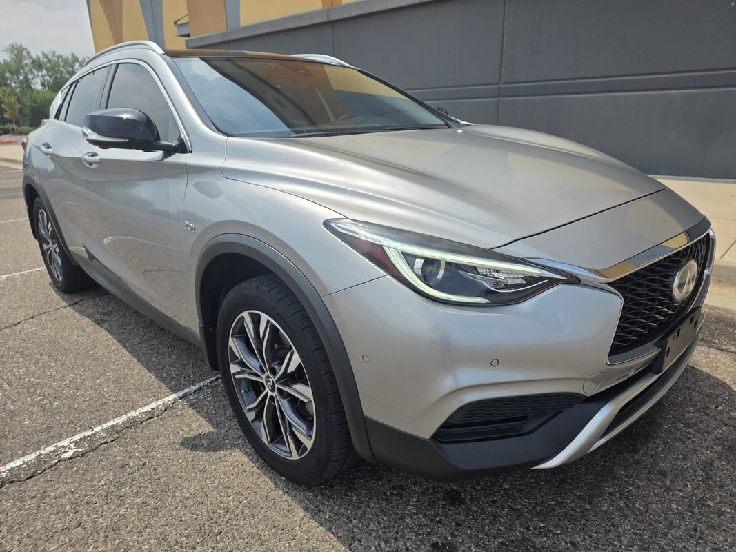 Used 2019 INFINITI QX30 AWD w/ Navigation Package image 2