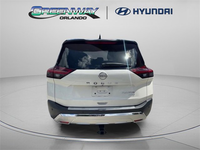 Used 2022 Nissan Rogue Platinum w/ Head-Up Display Package image 6