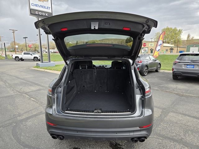 Used 2020 Porsche Cayenne AWD/4WD image 30