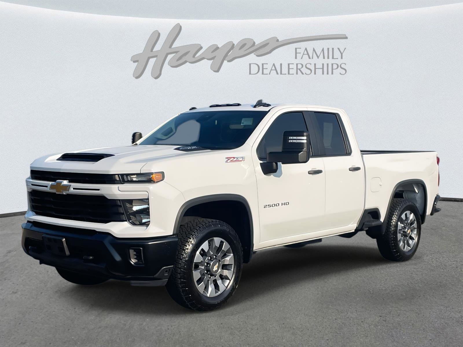 Used 2024 Chevrolet Silverado 2500 Custom w/ Custom Value Package image 1