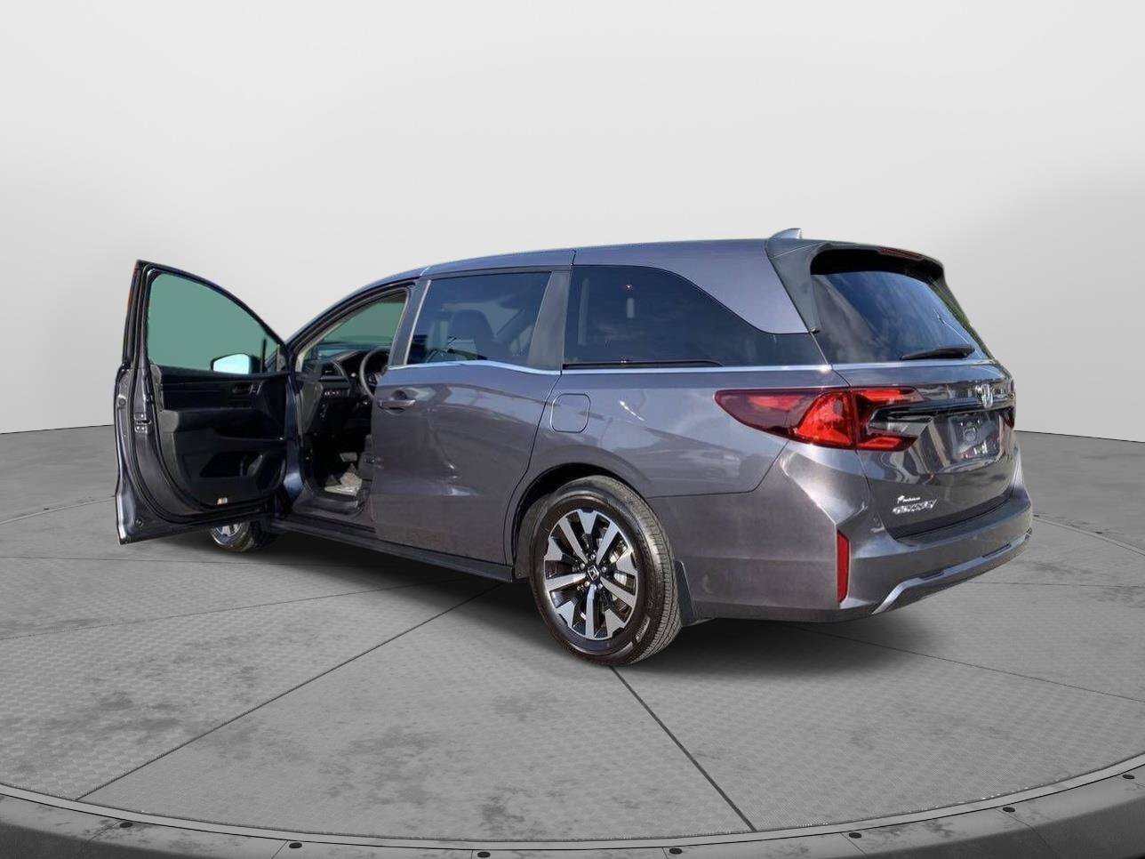 Certified 2026 Honda Odyssey EX-L image 9