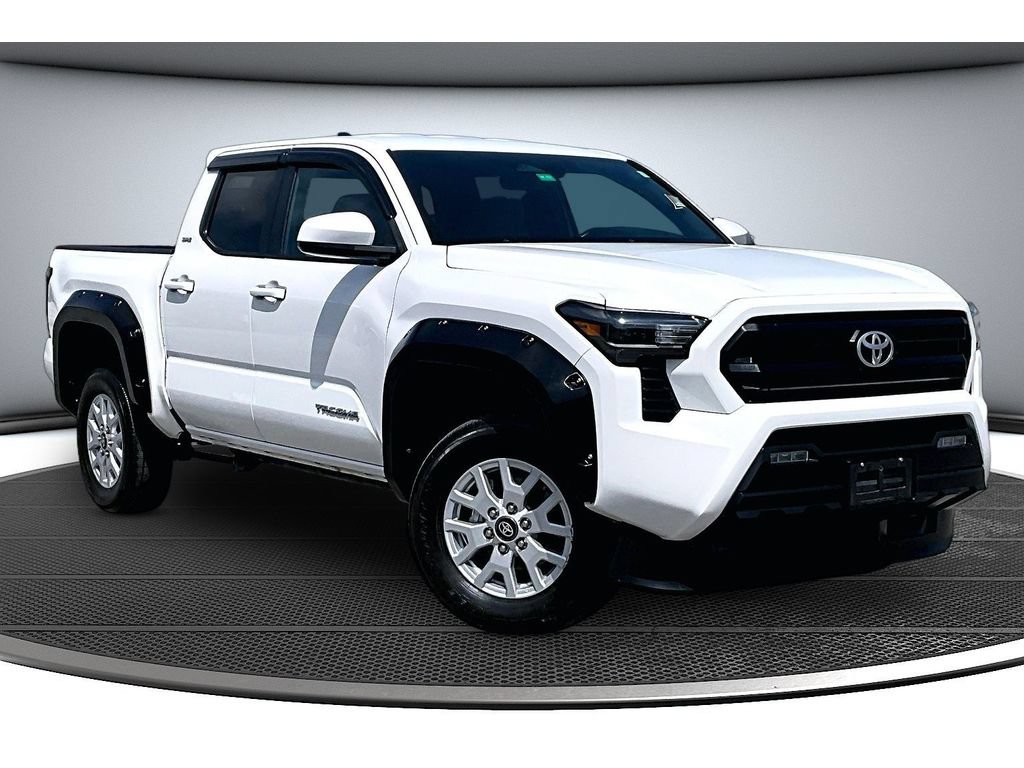 Used 2024 Toyota Tacoma SR5 RWD image 2