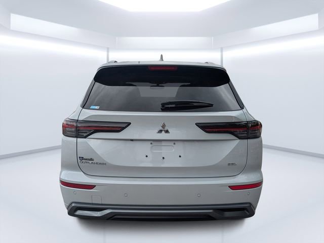 New 2026 Mitsubishi Outlander SEL image 4