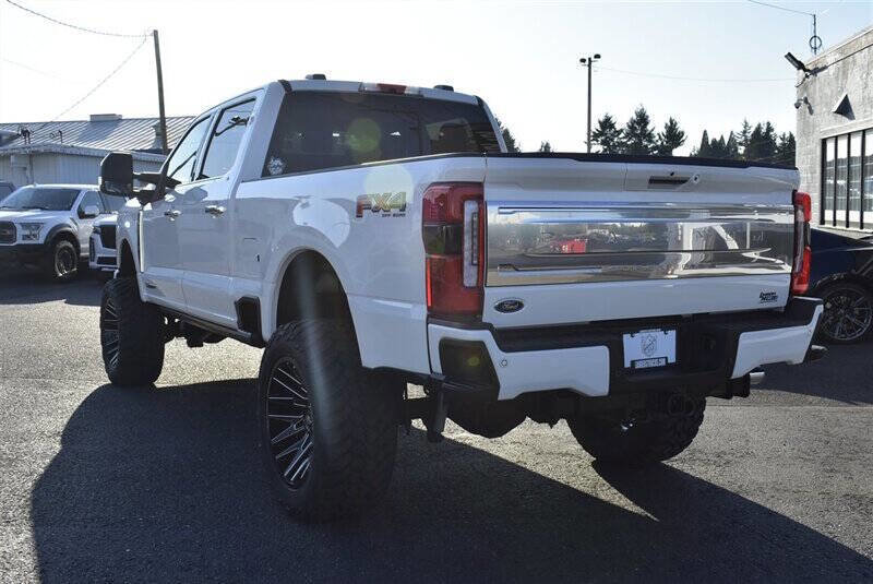 Used 2024 Ford F350 Platinum image 3