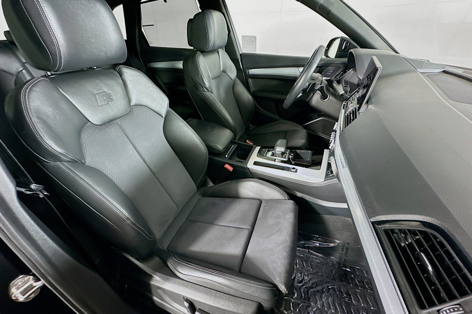 Used 2024 Audi Q5 e Prestige w/ Prestige Package AWD/4WD image 8