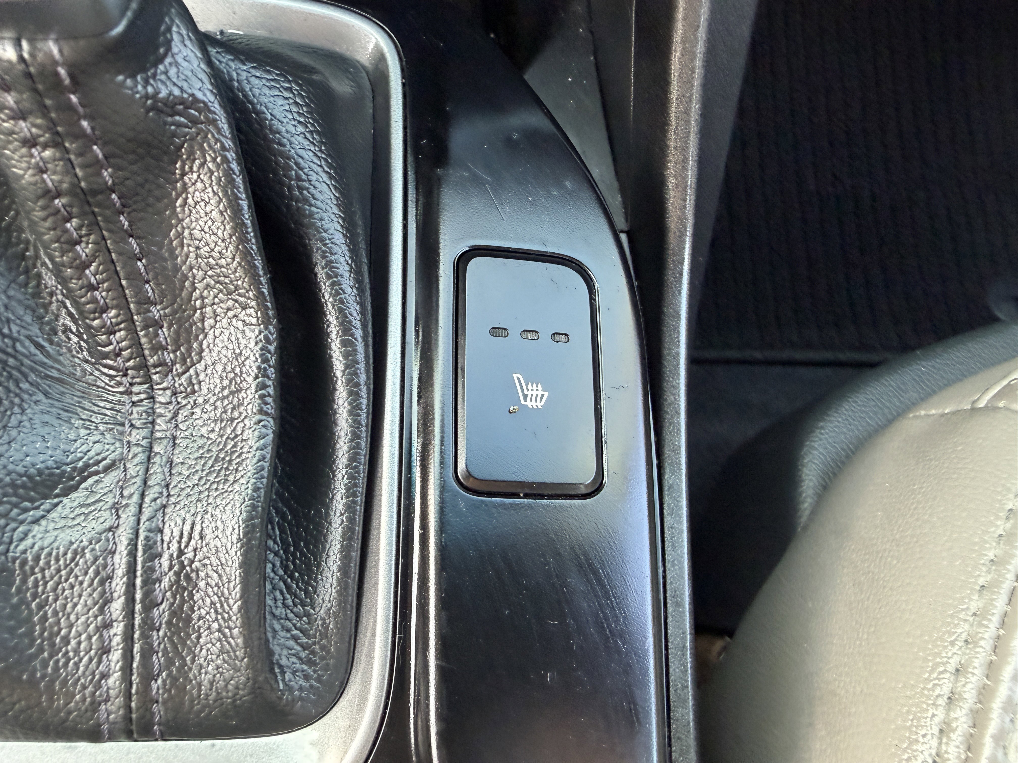 Used 2013 Hyundai Santa Fe Sport 2.0T FWD image 39