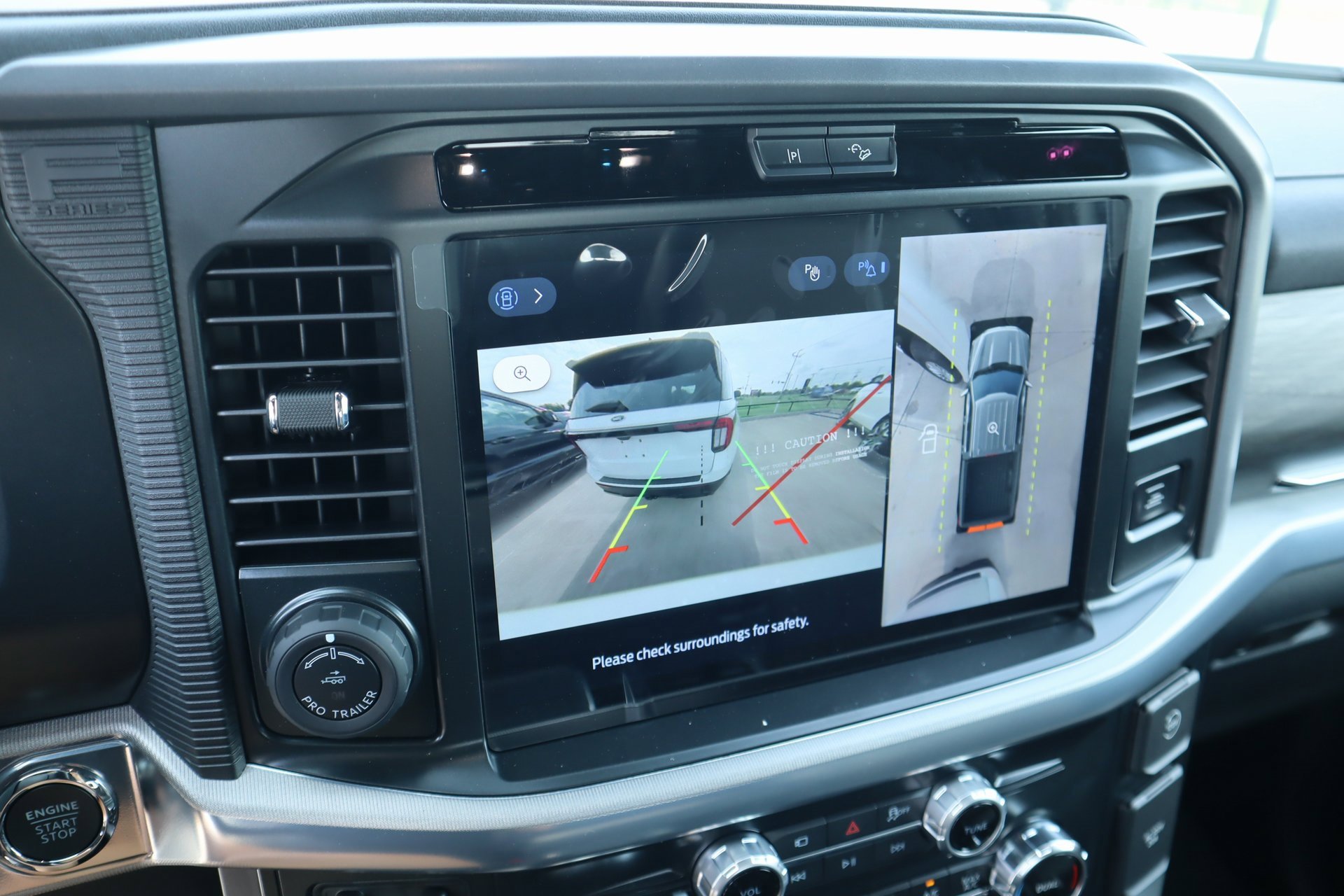 New 2025 Ford F150 Lariat w/ Equipment Group 502A High image 8