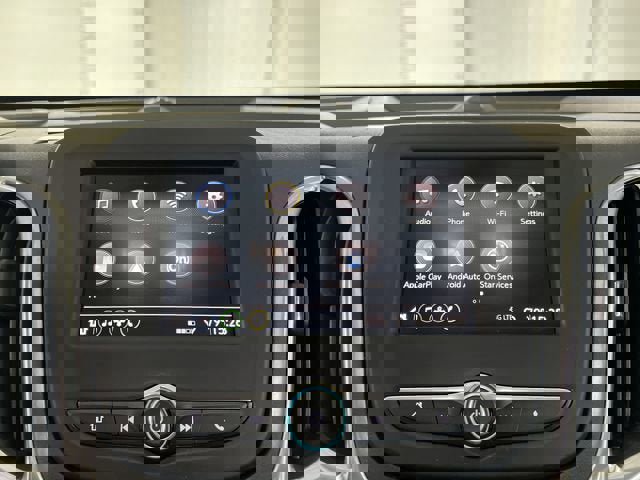 Used 2021 Chevrolet Equinox LS w/ LS Convenience Package image 13