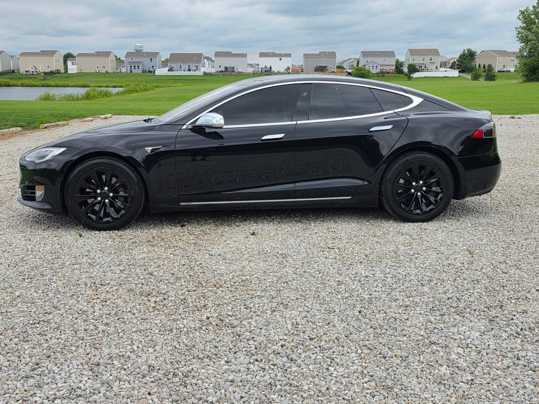 Used 2018 Tesla Model S 100D AWD/4WD image 3