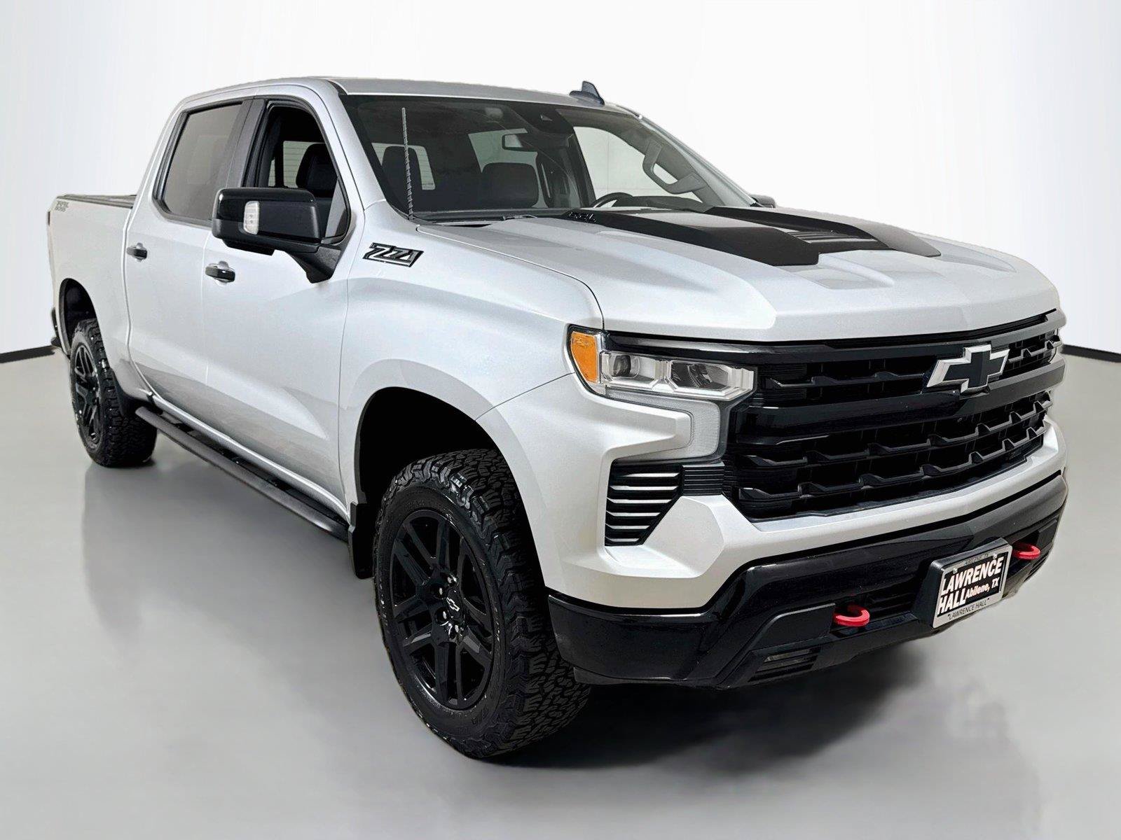 Used 2022 Chevrolet Silverado 1500 LT Trail Boss w/ LT Trail Boss Premium Package AWD/4WD image 3
