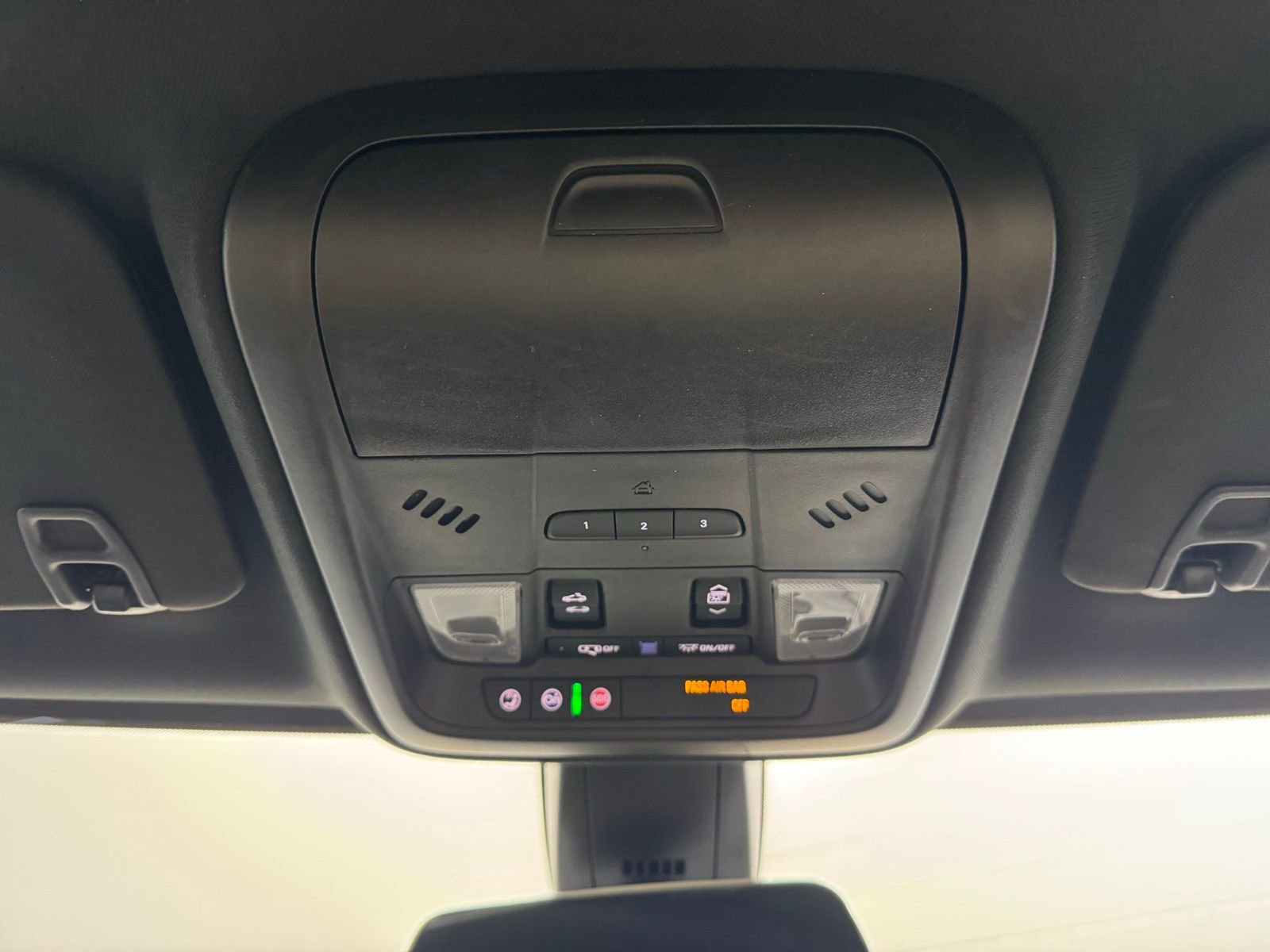 Used 2017 Cadillac XT5 Luxury w/ Driver Awareness Package image 28