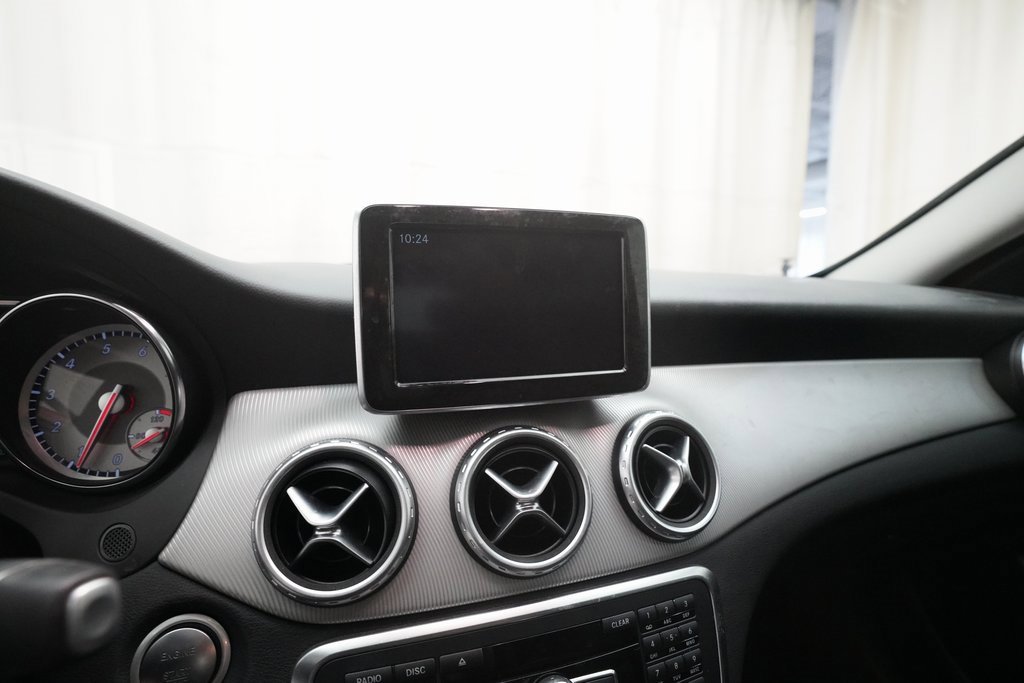 Used 2015 Mercedes-Benz GLA 250 4MATIC image 6