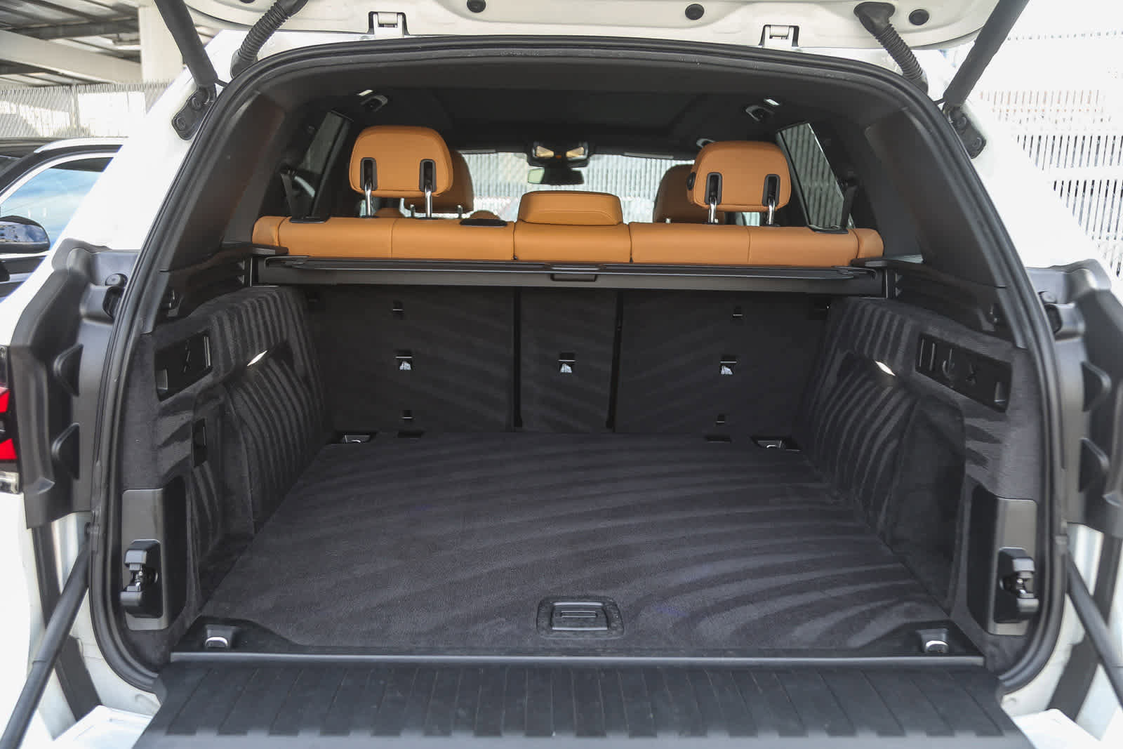 Certified 2024 BMW X5 sDrive40i w/ Premium Package image 22