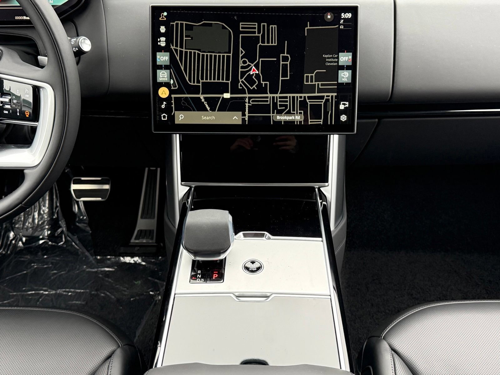 New 2026 Land Rover Range Rover SE AWD/4WD image 25
