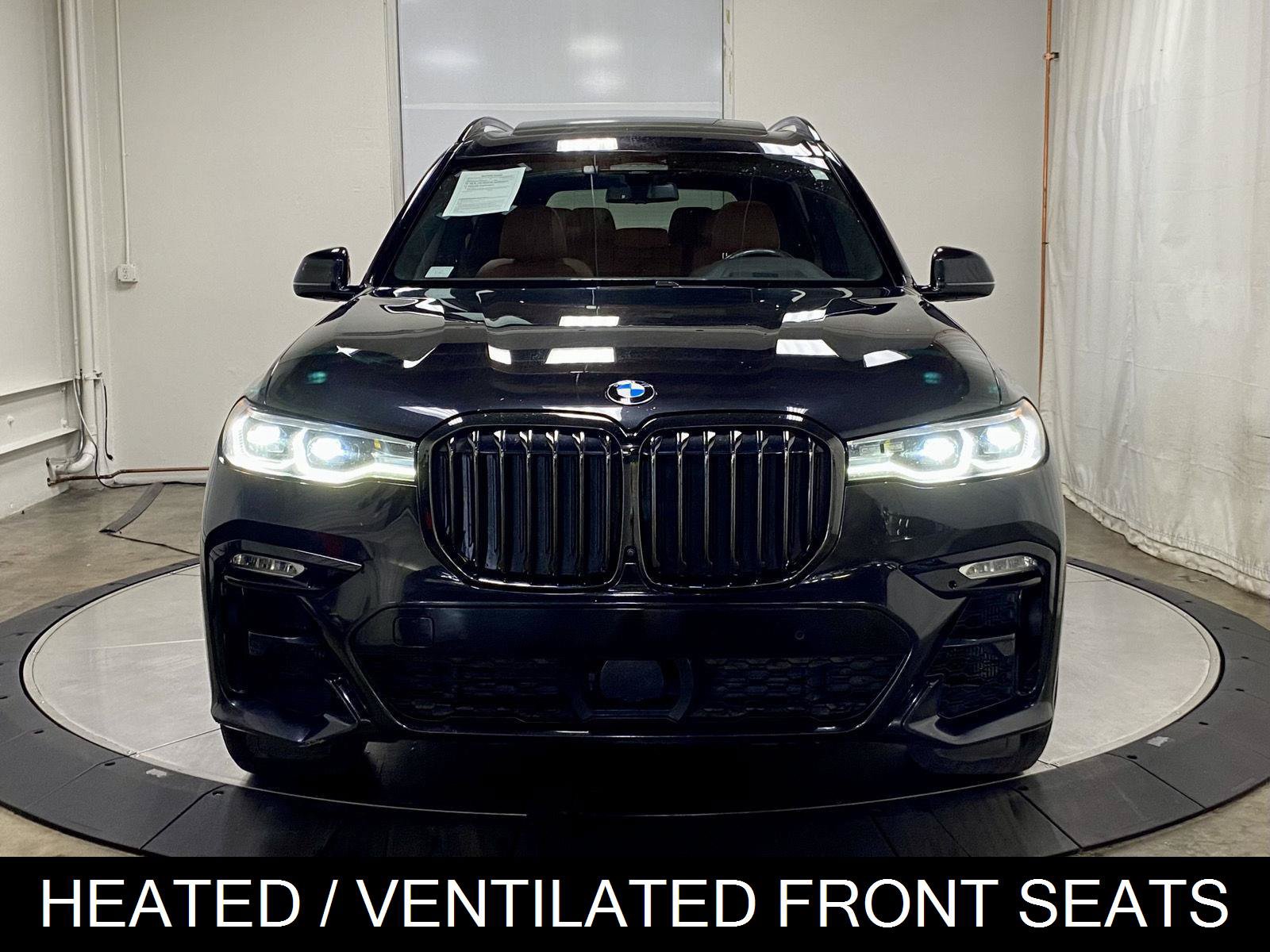 Used 2022 BMW X7 M50i AWD/4WD image 3