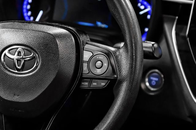Used 2021 Toyota Corolla LE image 23