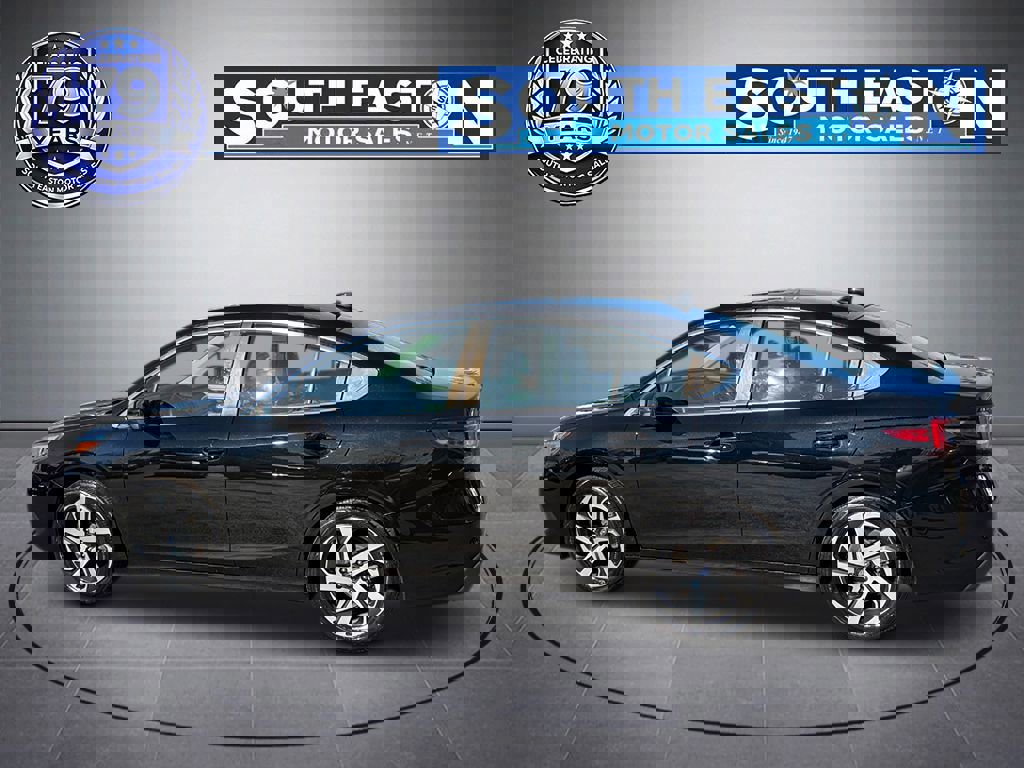 Used 2020 Subaru Legacy Limited image 8