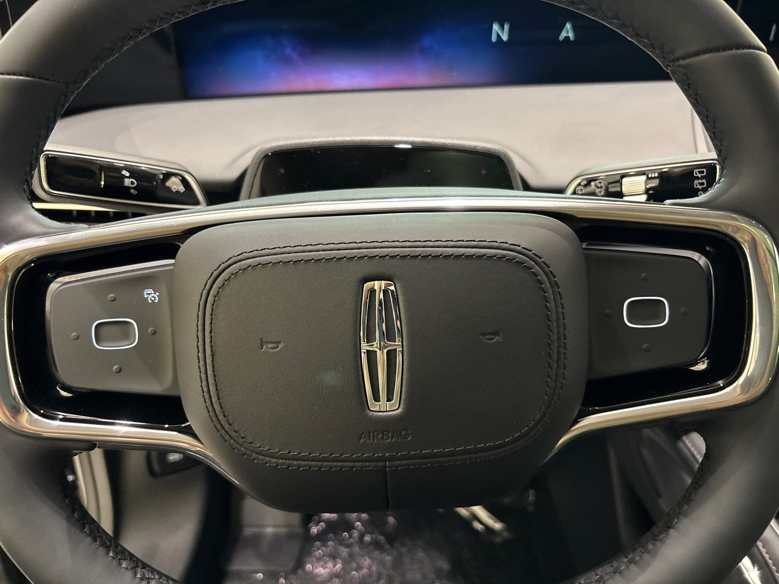 New 2026 Lincoln Nautilus Reserve w/ Jet Appearance Package AWD/4WD image 18