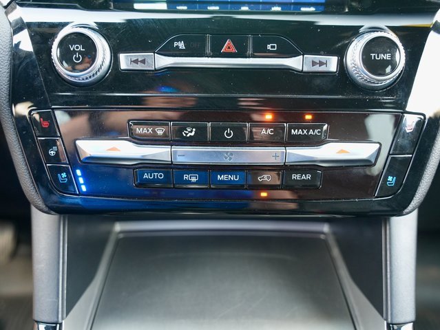 Used 2022 Ford Explorer ST w/ ST Street Pack image 22