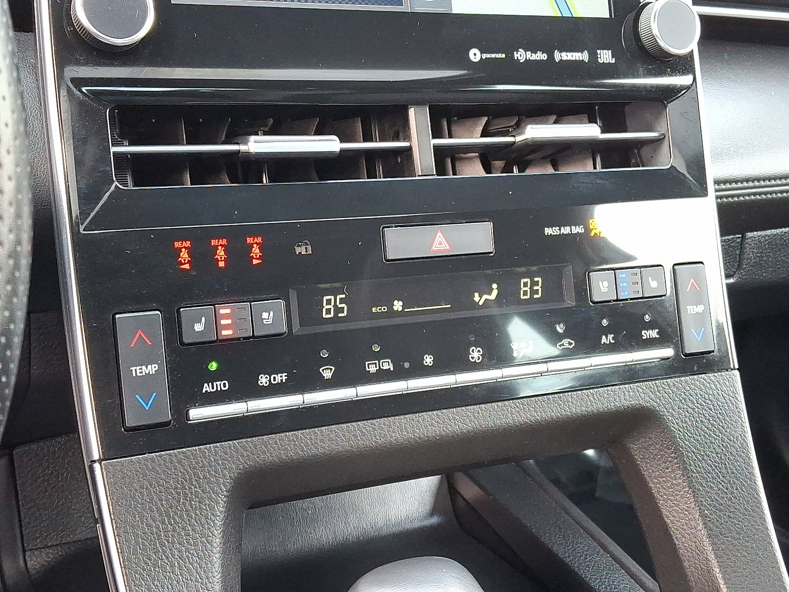 Used 2020 Toyota Avalon Touring image 18