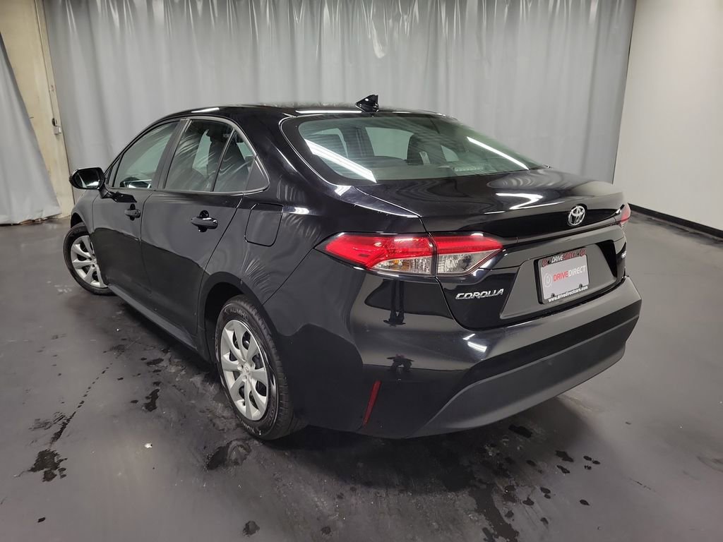 Used 2023 Toyota Corolla LE image 6