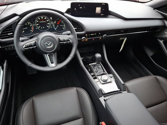New 2026 MAZDA MAZDA3 Hatchback w/Premium Plus Pkg image 10