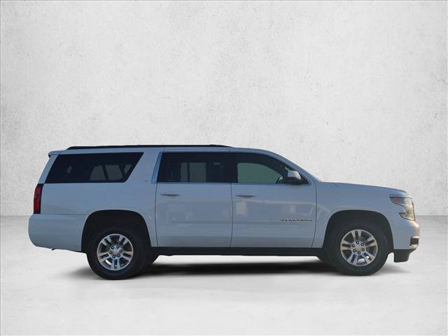 Used 2017 Chevrolet Suburban LT w/ Luxury Package RWD image 4