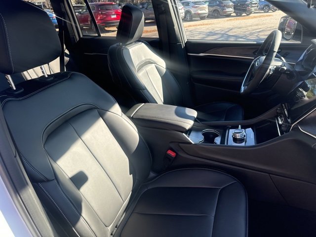 Used 2025 Jeep Grand Cherokee Limited w/ MOPAR Finishing Package image 25