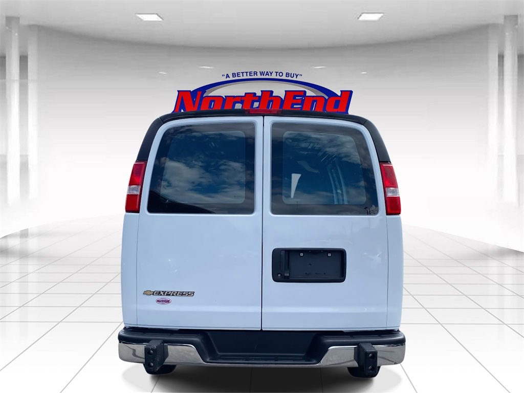 Used 2023 Chevrolet Express 2500 w/ Driver Convenience Package image 6