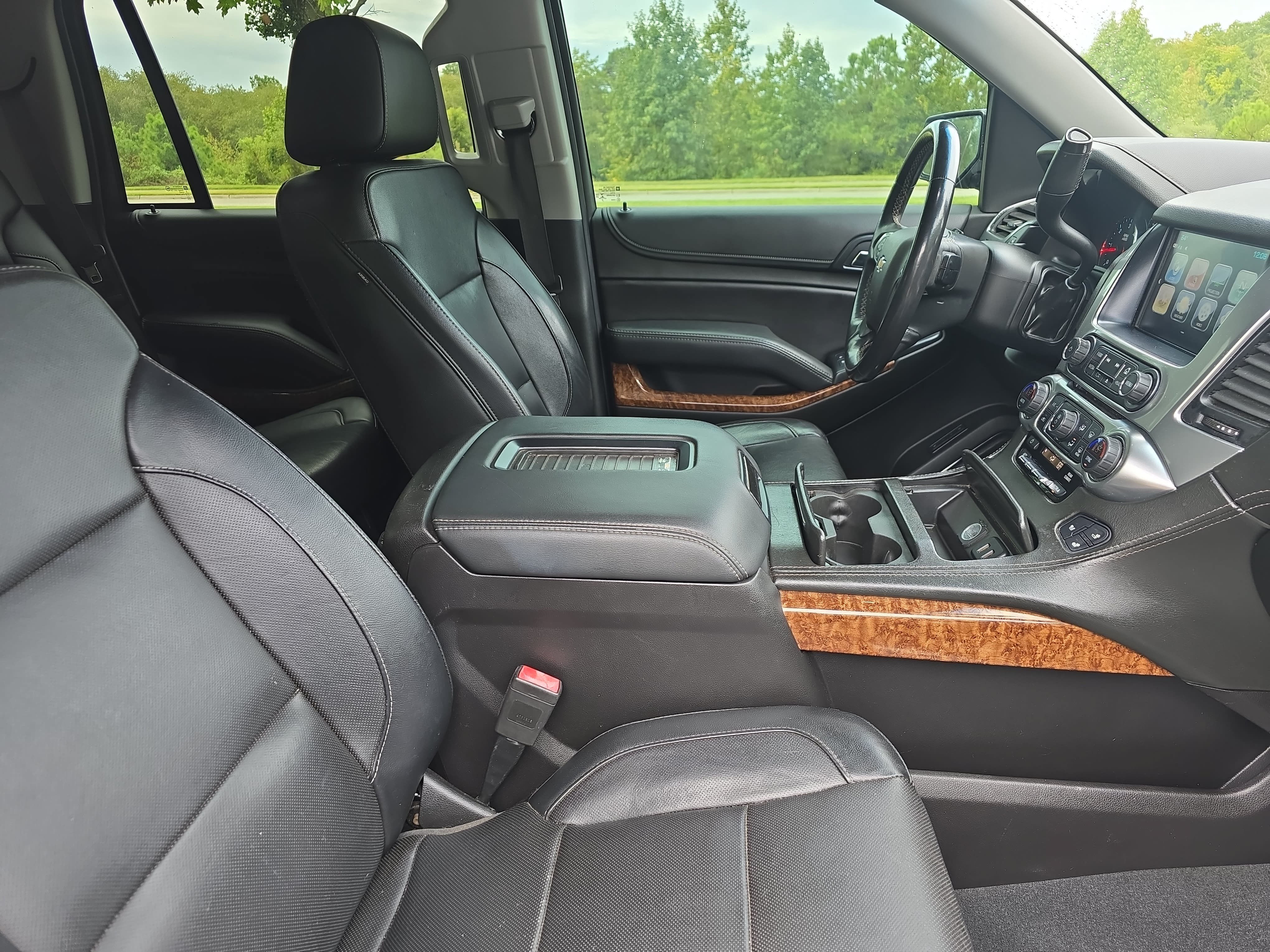 Used 2019 Chevrolet Tahoe Premier AWD/4WD image 10