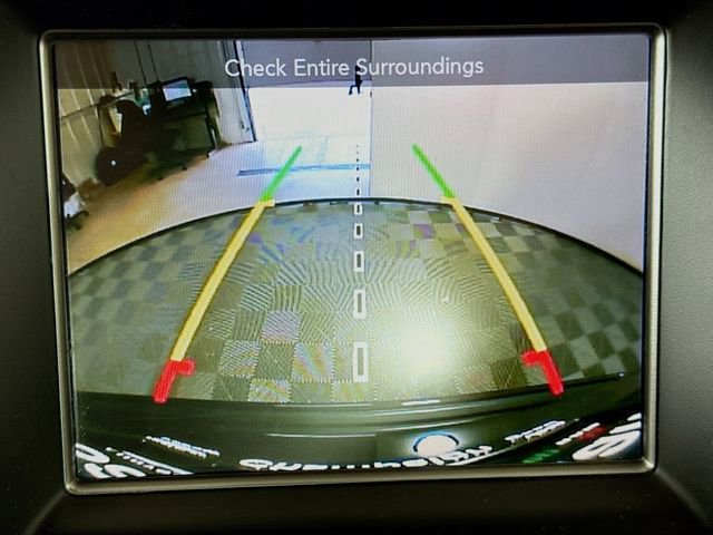 Used 2017 Jeep Grand Cherokee Altitude image 13