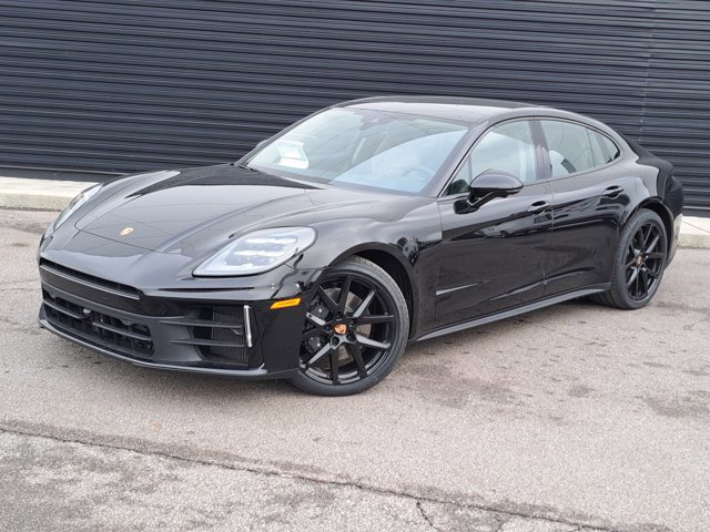 New 2026 Porsche Panamera 4 image 1