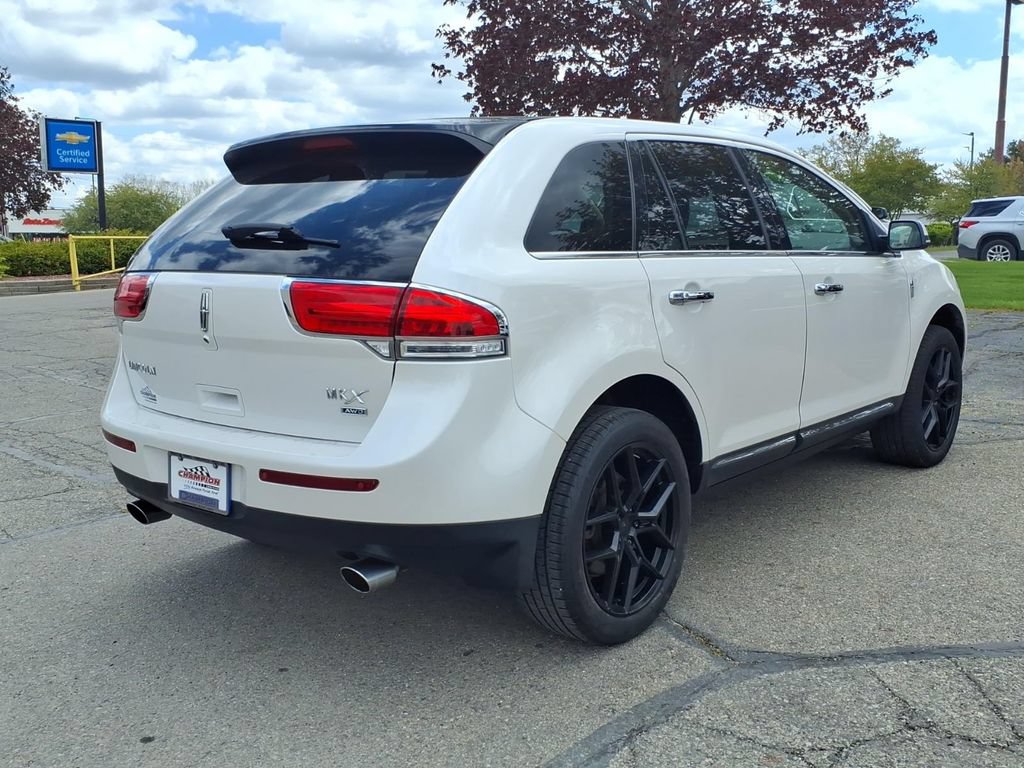 Used 2015 Lincoln MKX AWD w/ Equipment Group 102A image 6